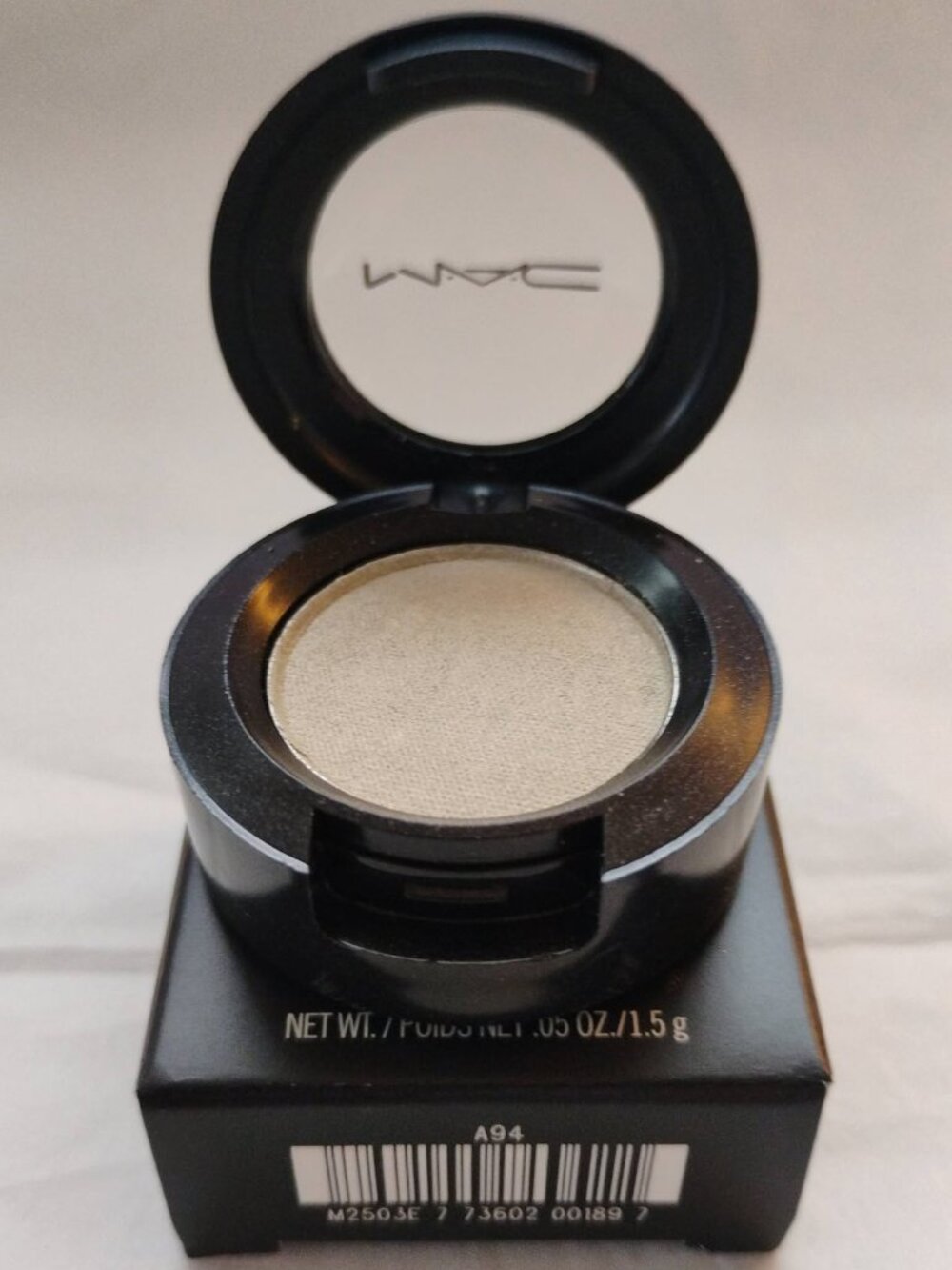MAC Cosmetics Single Frost Eyeshadow- 'Vex'- NWT
